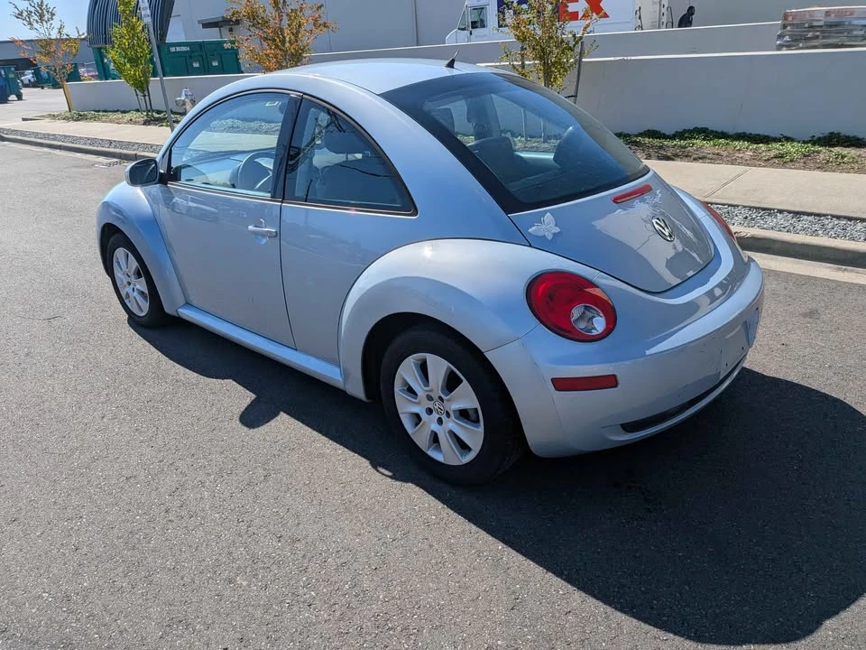 2009 Volkswagen New Beetle - Image 7 of 13