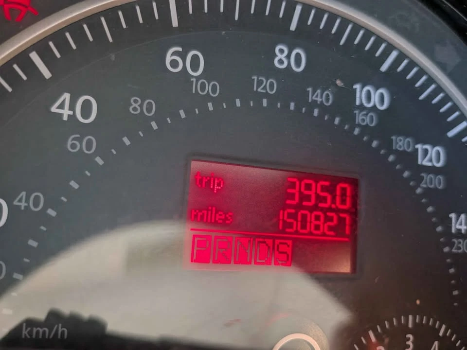 2009 Volkswagen New Beetle - Image 12 of 13