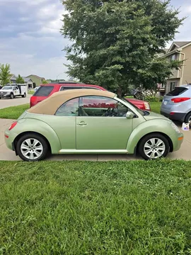 2009 Volkswagen Beetle 1.8T Convertible 2D