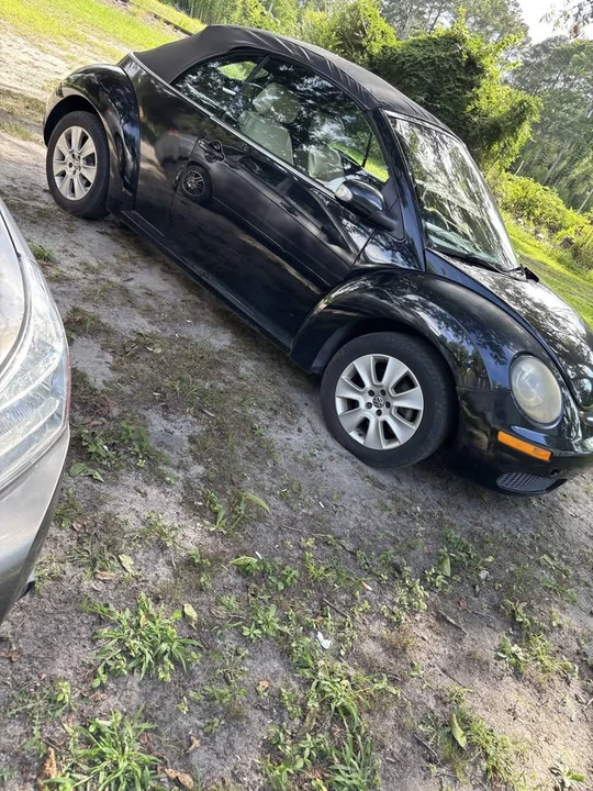 2009 Volkswagen New Beetle - Image 5 of 13