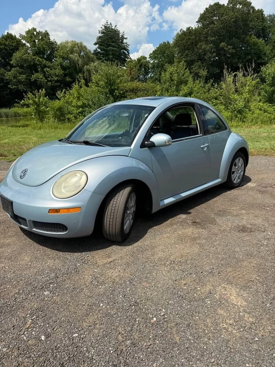 2009 Volkswagen New Beetle - Image 3 of 9