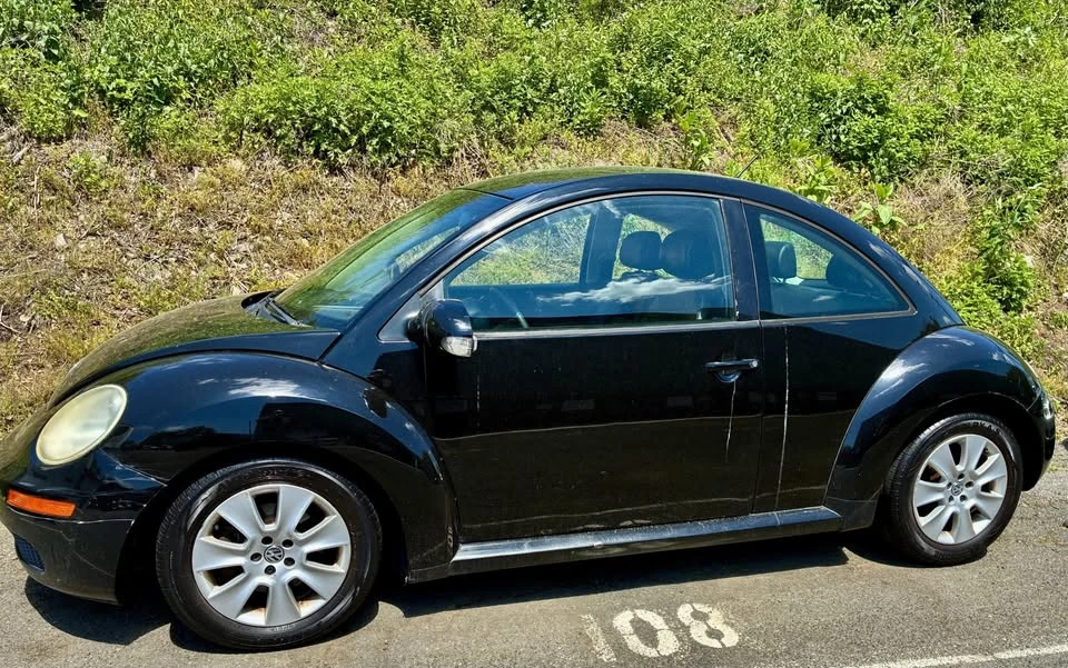 2009 Volkswagen New Beetle - Image 5 of 5