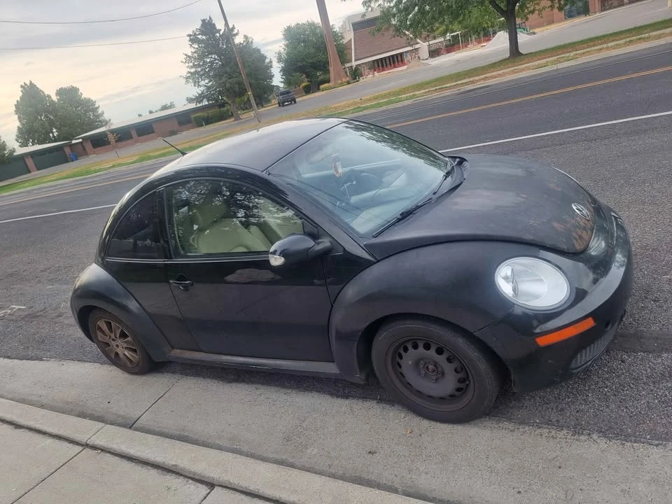 2009 Volkswagen New Beetle - Image 3 of 11