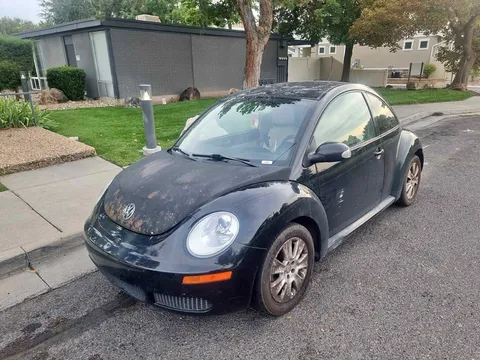 2009 Volkswagen Beetle 2.0T Coast Hatchback 2D