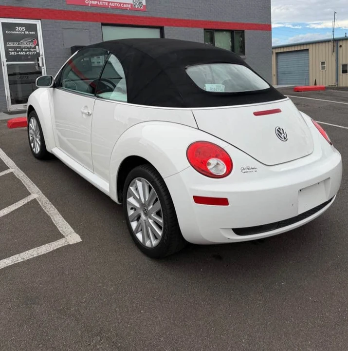 2009 Volkswagen New Beetle - Image 4 of 10