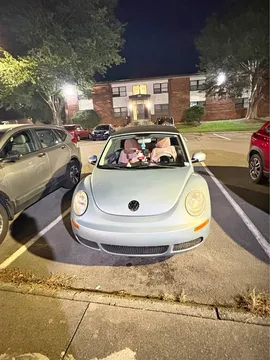 2009 Volkswagen Beetle 2.5L Convertible 2D