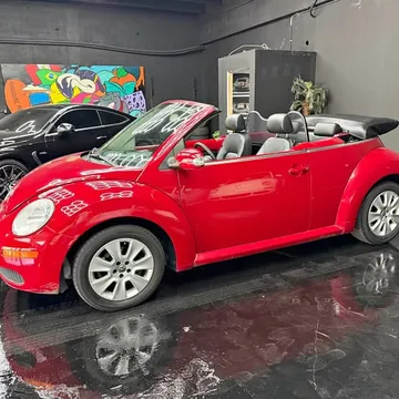 2009 Volkswagen Beetle 2.5L Convertible 2D