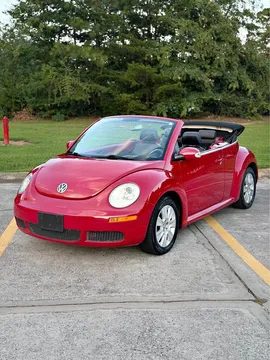 2009 Volkswagen Beetle 2.5L Convertible 2D