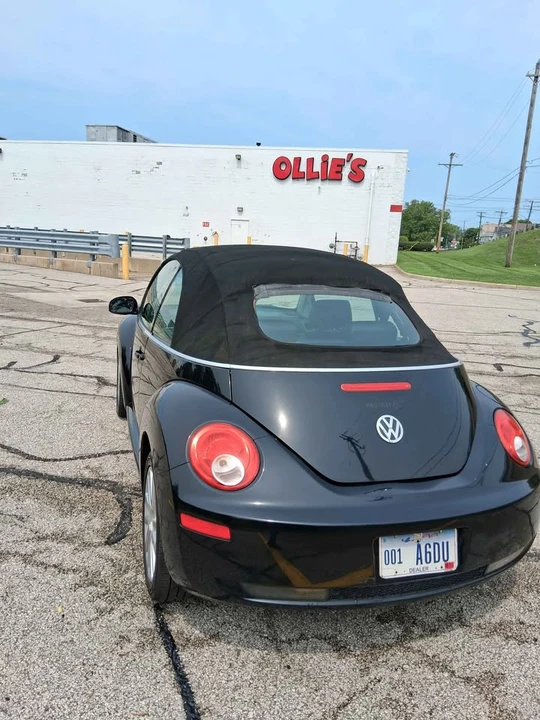 2009 Volkswagen New Beetle - Image 6 of 14