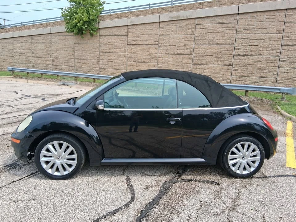2009 Volkswagen New Beetle - Image 5 of 14