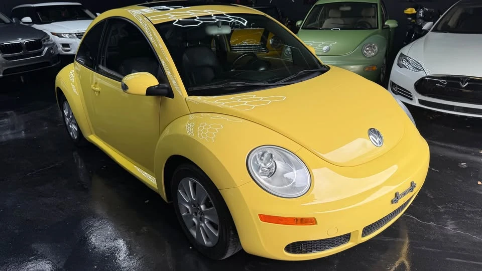 2009 Volkswagen New Beetle - Image 8 of 20