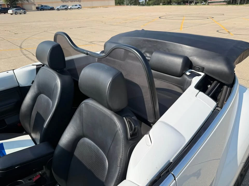 2009 Volkswagen New Beetle - Image 16 of 17