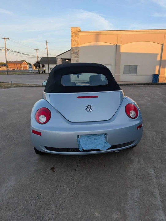 2009 Volkswagen New Beetle - Image 4 of 12