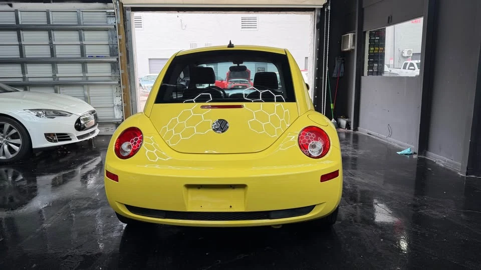 2009 Volkswagen New Beetle - Image 6 of 20