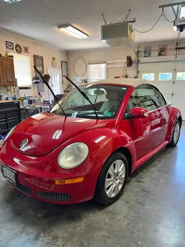 2009 Volkswagen Beetle 2.5L Convertible 2D