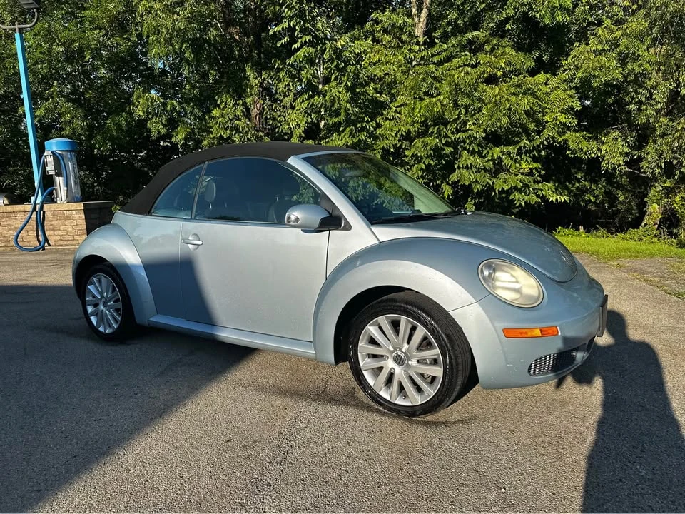 2009 Volkswagen New Beetle - Image 5 of 20