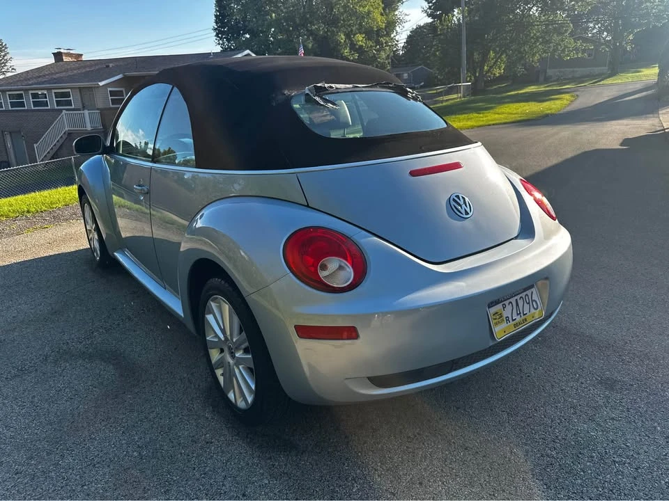 2009 Volkswagen New Beetle - Image 9 of 20