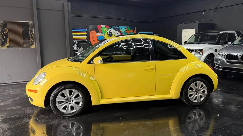 2009 Volkswagen New Beetle - Image 5 of 20