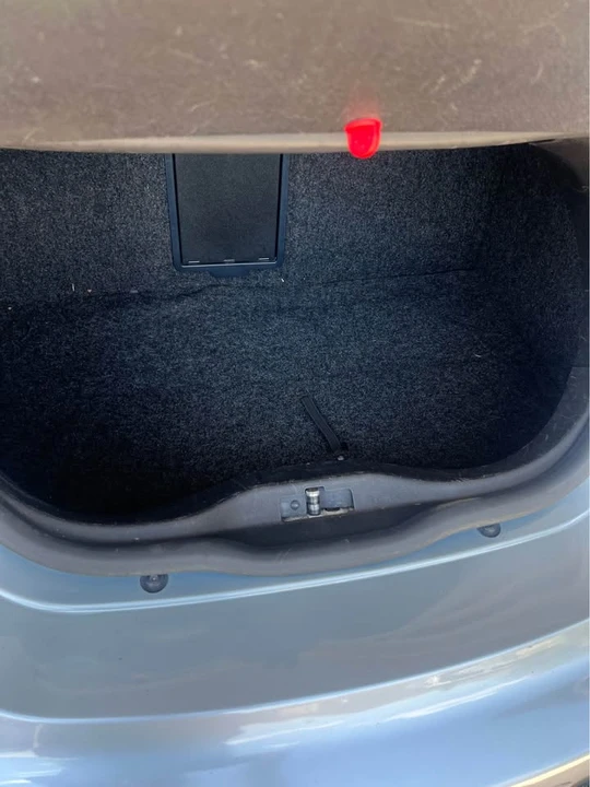 2009 Volkswagen New Beetle - Image 18 of 19