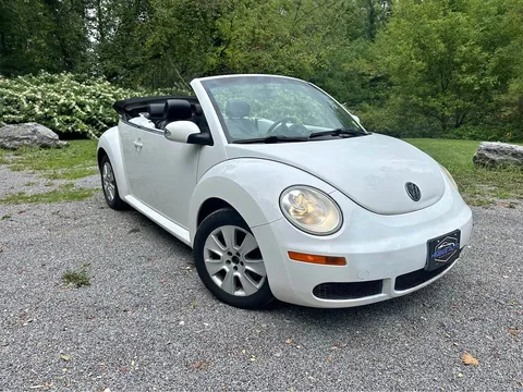 2009 Volkswagen Beetle 2.5L Convertible 2D