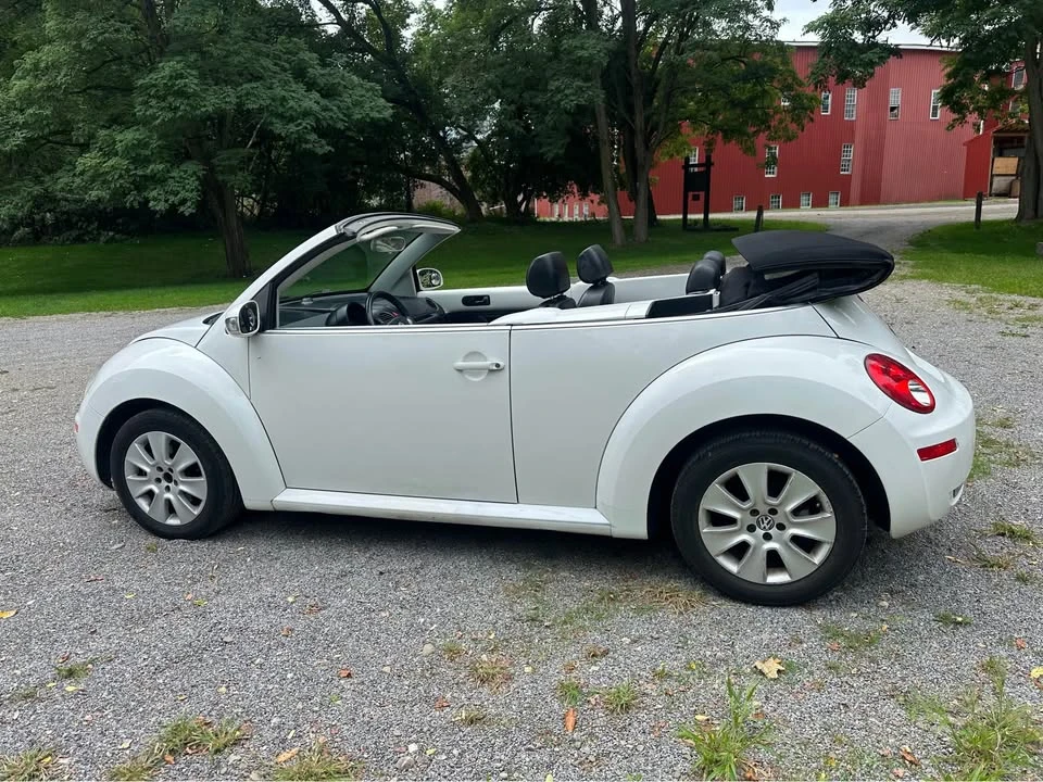 2009 Volkswagen New Beetle - Image 3 of 18
