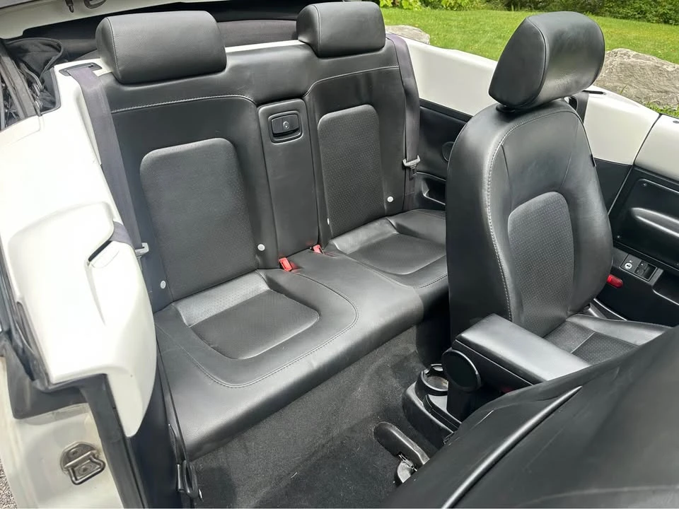 2009 Volkswagen New Beetle - Image 9 of 18