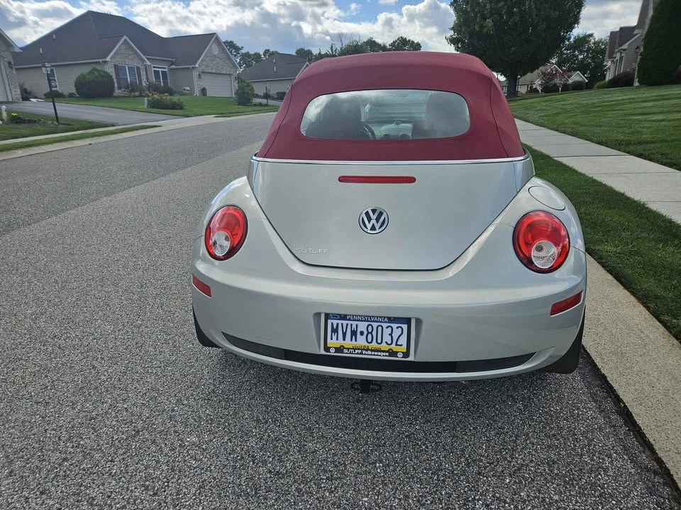 2009 Volkswagen New Beetle - Image 4 of 5