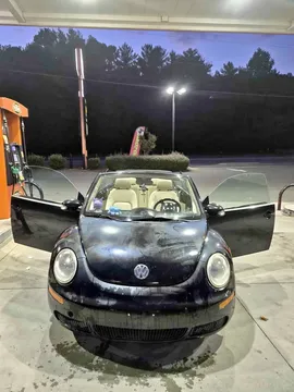 2009 Volkswagen Beetle 2.5L Convertible 2D