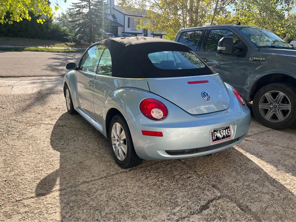 2009 Volkswagen New Beetle - Image 4 of 8