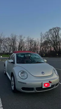 2009 Volkswagen Beetle 2.5L Convertible 2D