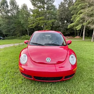 2009 Volkswagen Beetle 2.5L Entry Hatchback 2D