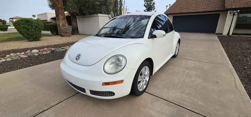 2009 Volkswagen New Beetle - Image 4 of 19