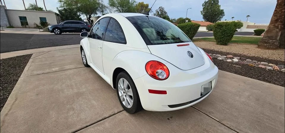 2009 Volkswagen New Beetle - Image 6 of 19