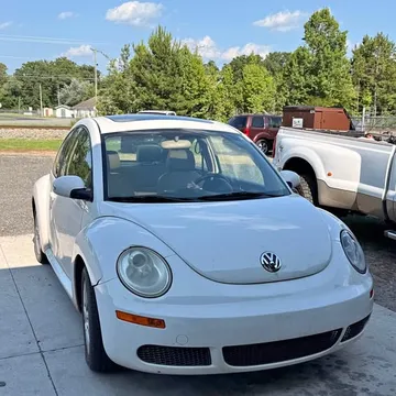 2009 Volkswagen Beetle 2.5L Hatchback