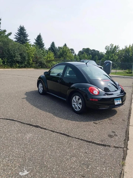 2009 Volkswagen New Beetle - Image 9 of 9