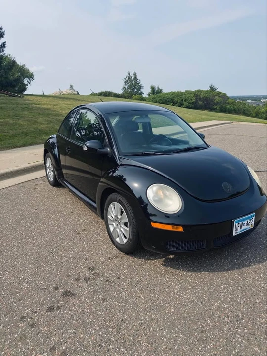 2009 Volkswagen New Beetle - Image 7 of 9