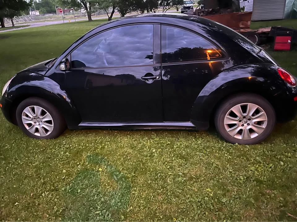 2009 Volkswagen New Beetle - Image 3 of 3