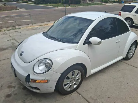 2009 Volkswagen Beetle 2.5L Hatchback 2D