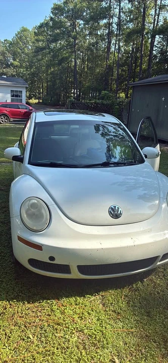 2009 Volkswagen New Beetle - Image 4 of 6