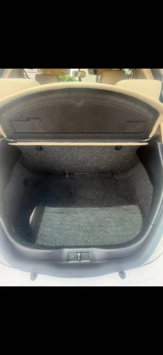 2009 Volkswagen New Beetle - Image 7 of 9
