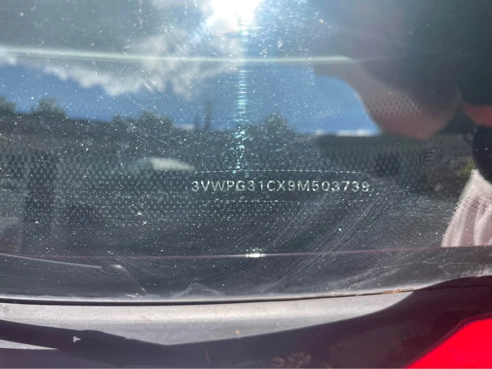 2009 Volkswagen New Beetle - Image 9 of 16
