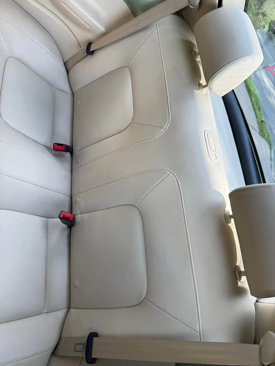 2009 Volkswagen New Beetle - Image 9 of 11
