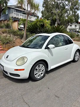 2009 Volkswagen Beetle 2.5L Hatchback 2D