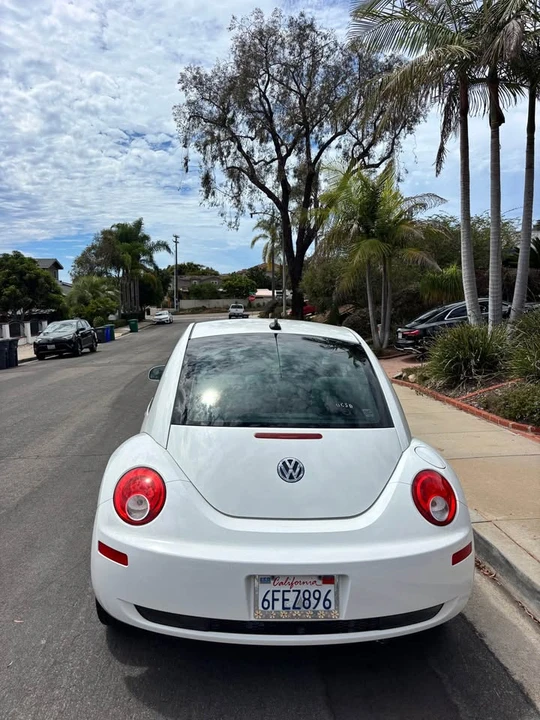 2009 Volkswagen New Beetle - Image 4 of 19