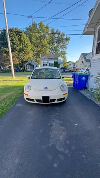 2009 Volkswagen Beetle 2.5L Hatchback 2D