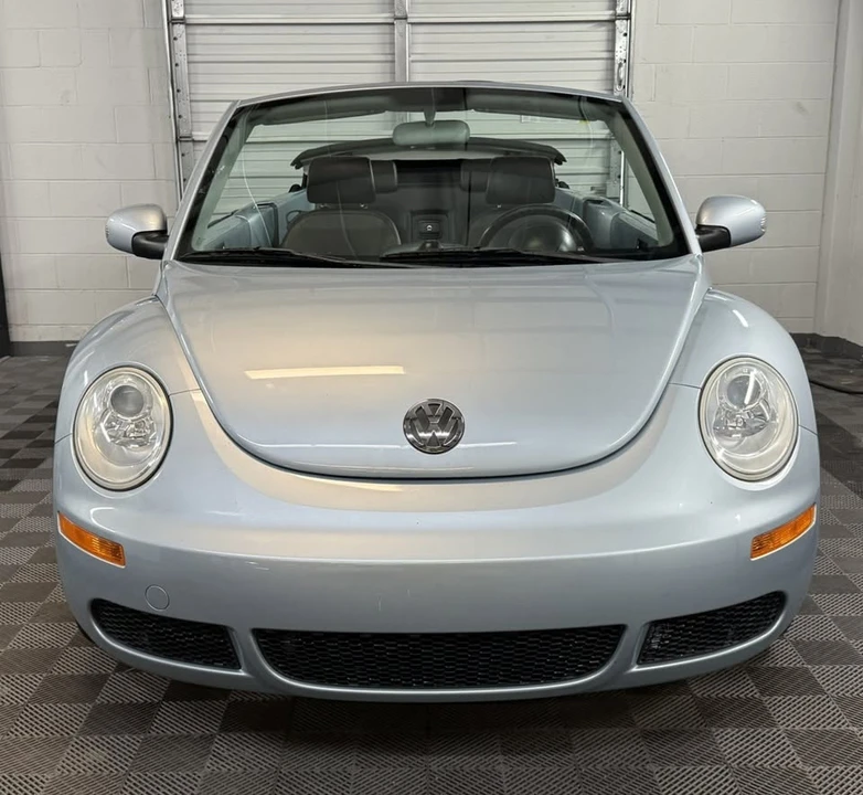 2009 Volkswagen New Beetle - Image 4 of 20