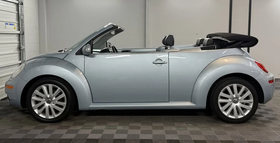 2009 Volkswagen New Beetle - Image 5 of 20