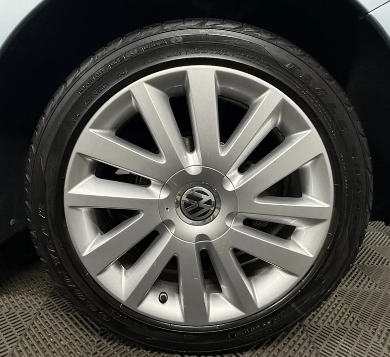 2009 Volkswagen New Beetle - Image 19 of 20