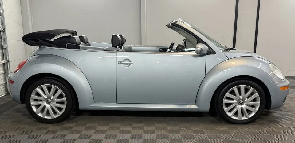 2009 Volkswagen New Beetle - Image 3 of 20