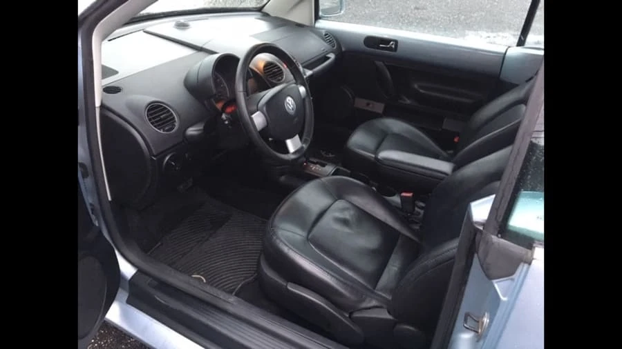 2009 Volkswagen New Beetle - Image 3 of 8